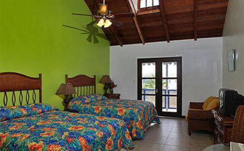 Nanny Cay Hotel Road Town  外观 照片